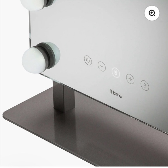 iHome Mirror - Picture 2 of 4